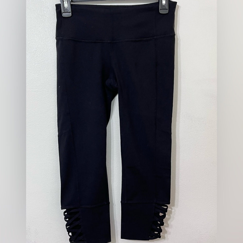Athleta Mind Over Matter Capri Yoga Legging Size S Pull On Stretch Workout Black
